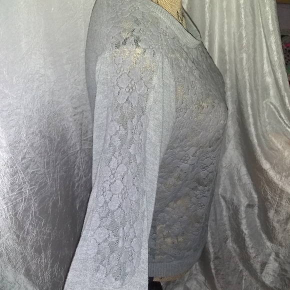 🎉Lace top - Picture 2 of 6